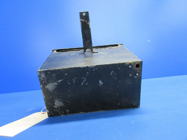 Piper PA23-235 / 250 Aztec Battery Box Assembly P/N 17564-00 (0524-2052)