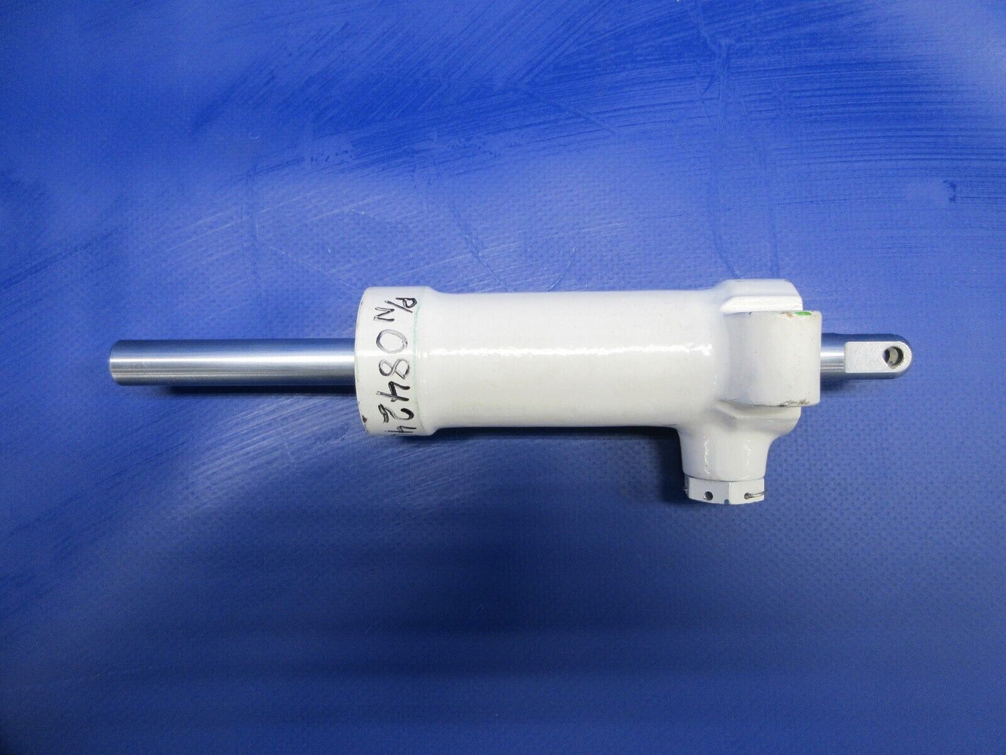 Cessna Shimmy Dampener P/N 0842400-20 (1124-964)