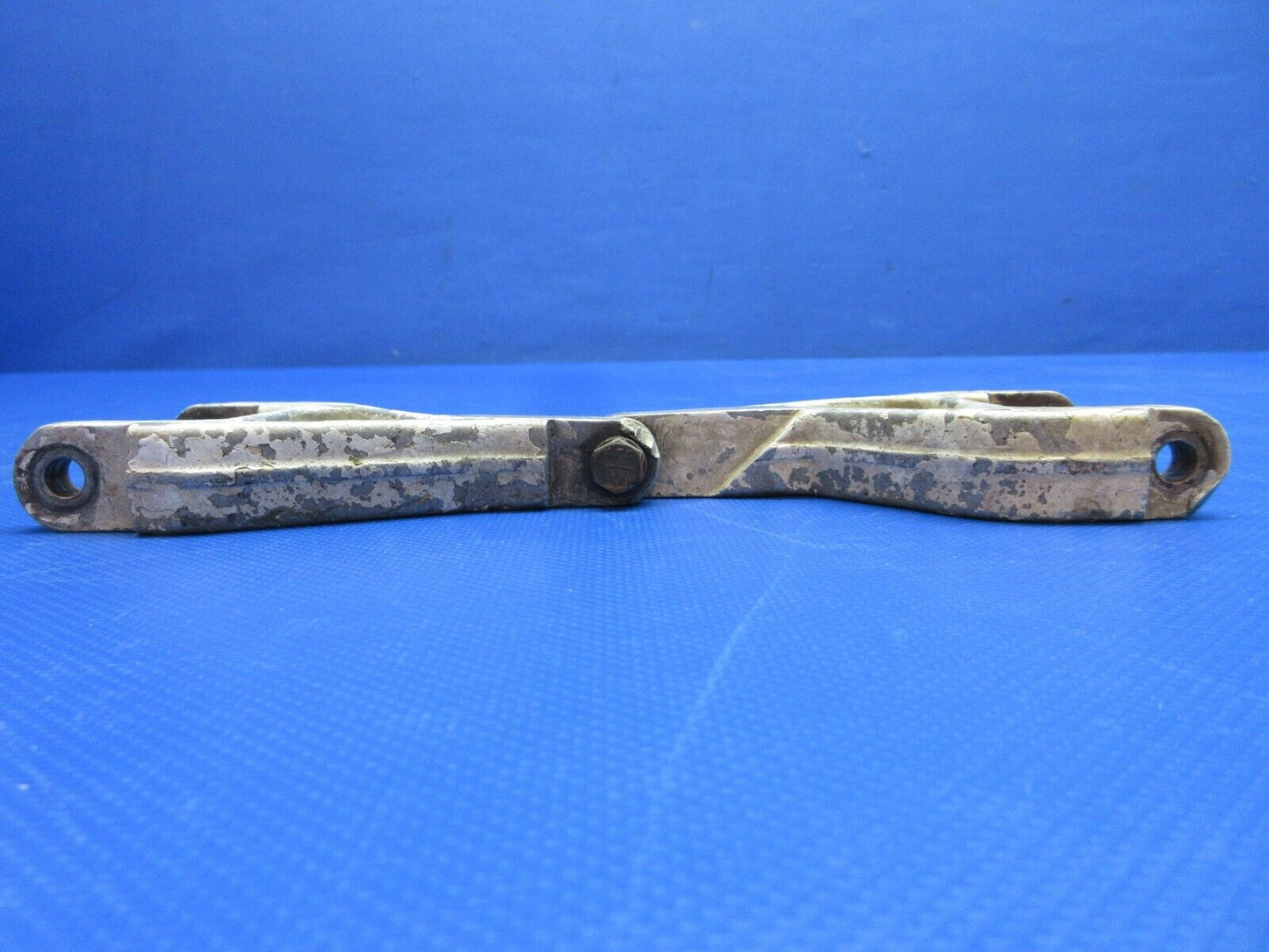 Piper PA-46 Malibu Mirage Nose Gear Torque Link Assy P/N 106680-02 (0424-611)