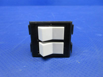 Cessna Switch LOT P/N S2160-5 LOT OF 4 NOS (0526-947)3