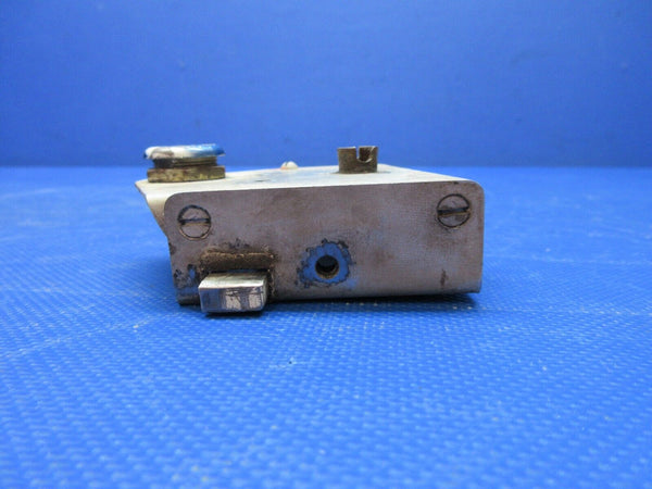 Bellanca 17-30A Viking Cabin Door LWR Lock Assy w/ Plate P/N 196566 (0924-1364)