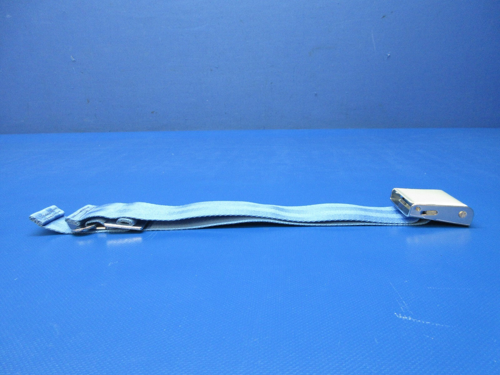 American Safety Seat Belt Blue Webbing P/N 501361-2-T26-B30-0585 NOS (1124-1396)4