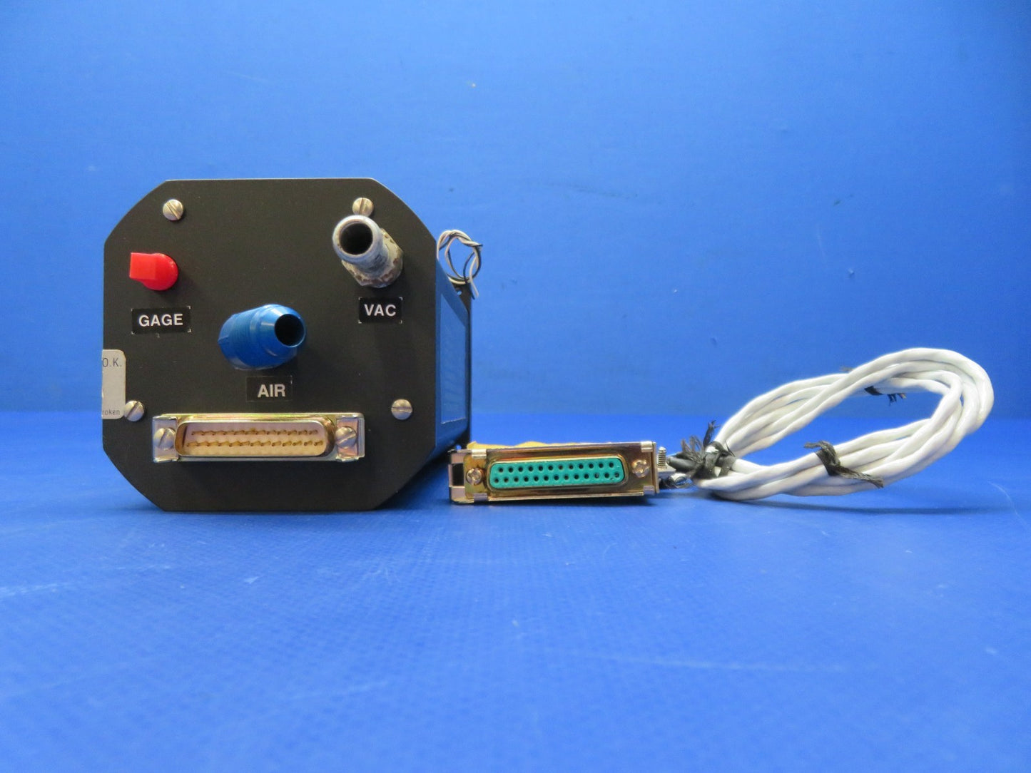 Cessna 421 Castleberry 900-23V Attitude Gyro 504-0027-901 WARRANTY (0326-240)9
