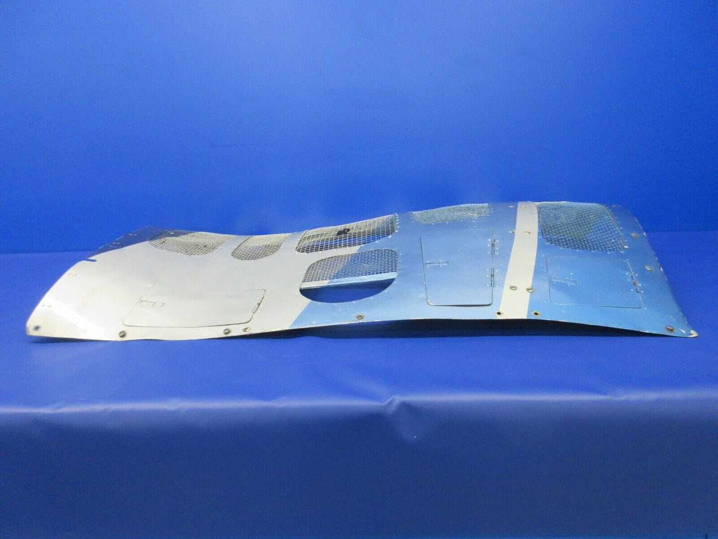 Bell 47J-2 Helicopter Fuselage Cowl LH P/N 47-340-207-225 (1124-1416)