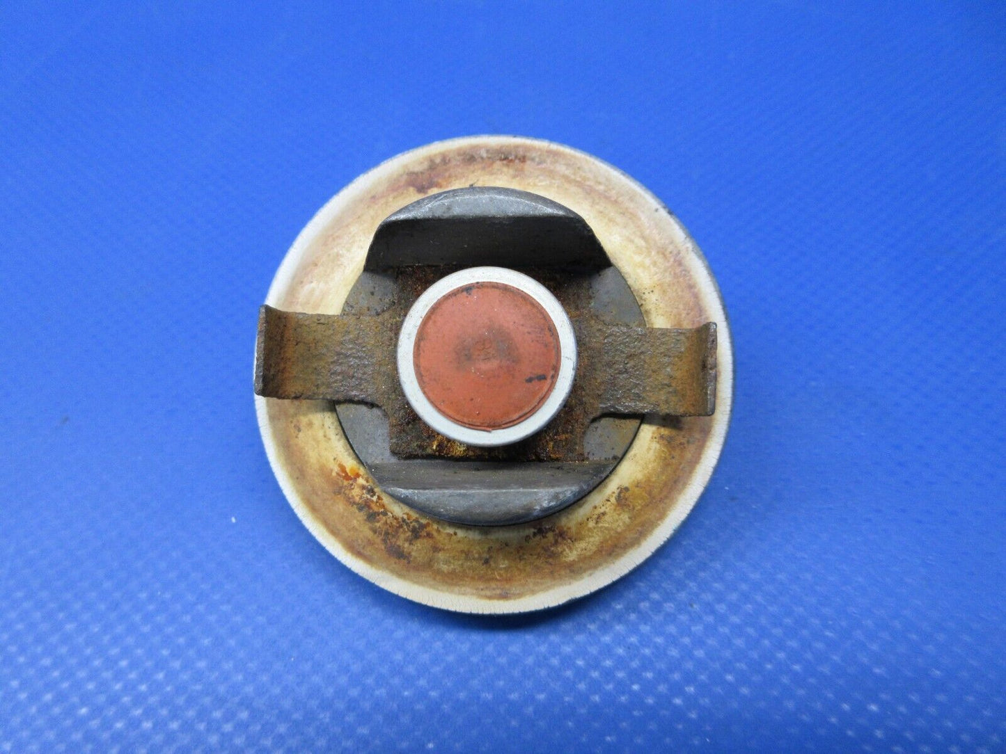 Cessna 150 / 150G Vented Cap Assy P/N C100084-1 (0624-1418)