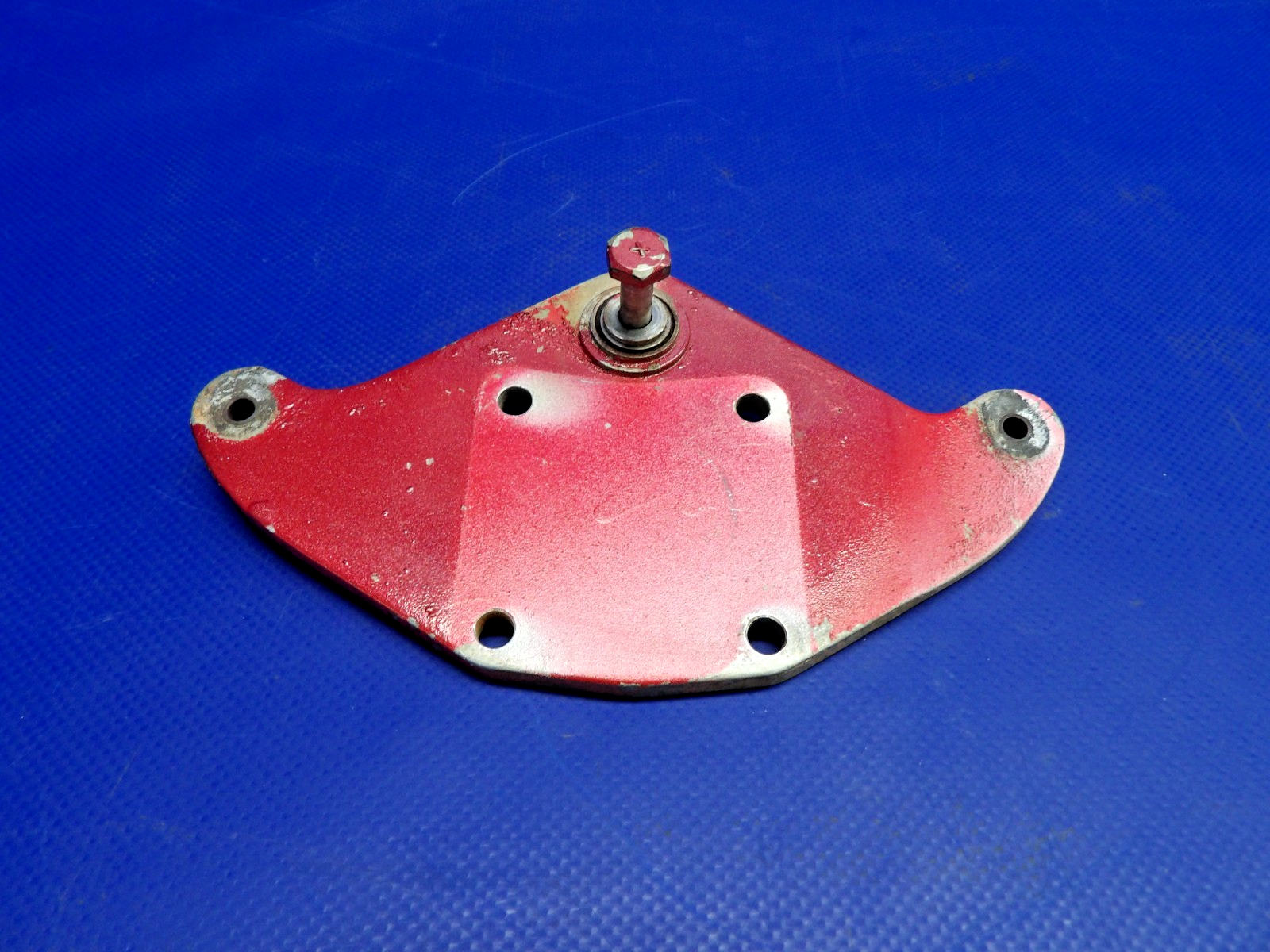 Cessna 172 / 172G Rear Elevator Bellcrank P/N 0534122-1 (0326-1203)0