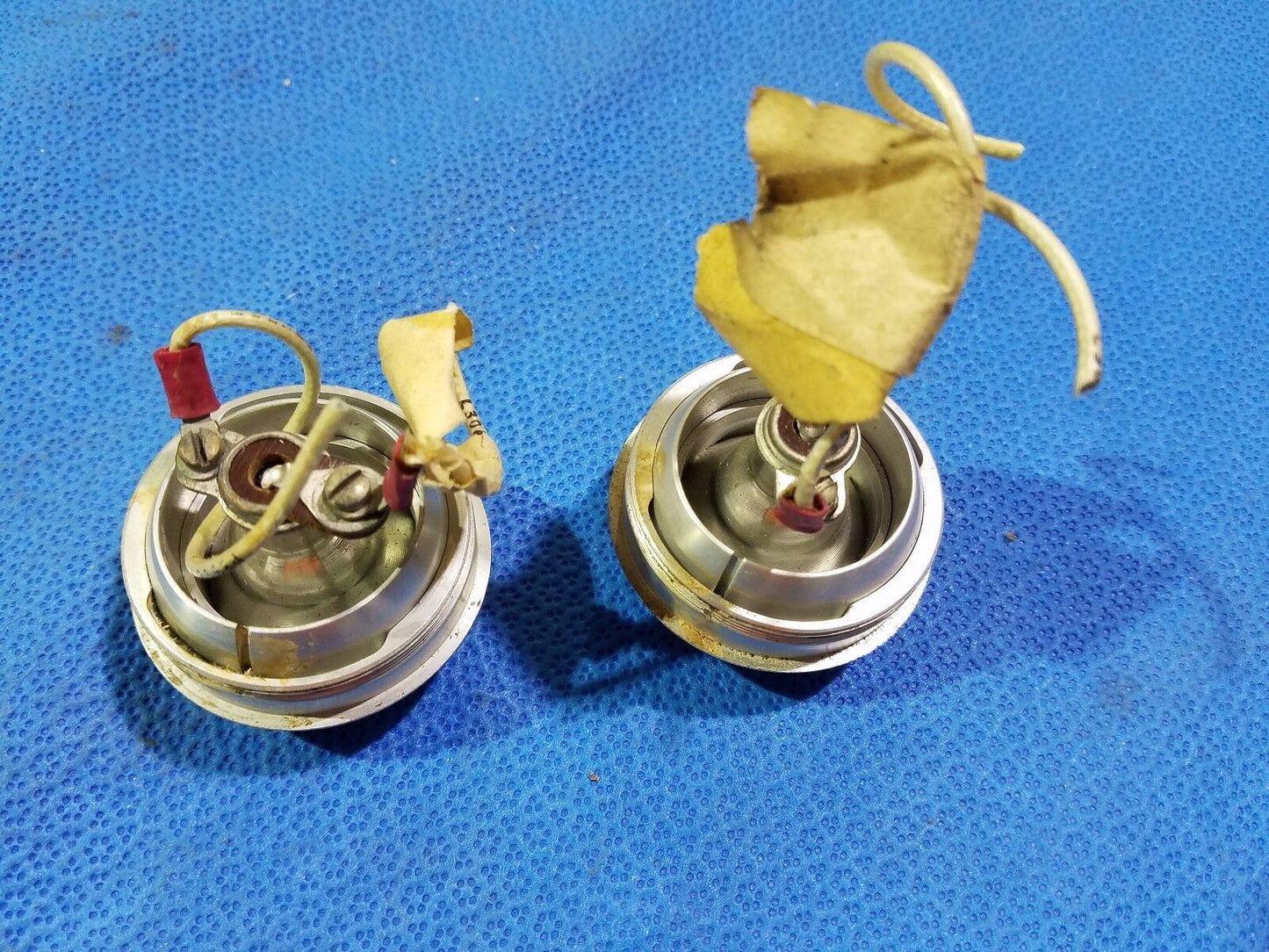 Wemac Cabin Lights LOT OF 2 (0516-218)