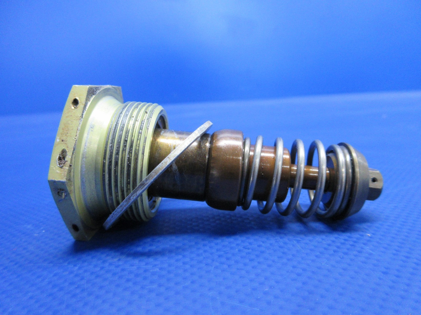 Continental Vernatherm Oil Temperature Control Valve P/N 656085 (0226-1019)6