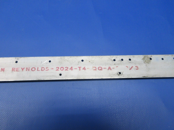 Beech 19A Musketeer Seat Track RH OTBD P/N 169-400005-920 (0424-1356)