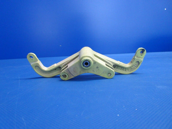 Beech C24R Sierra Aileron Control Arm P/N 169-524020-1 (0524-1854)