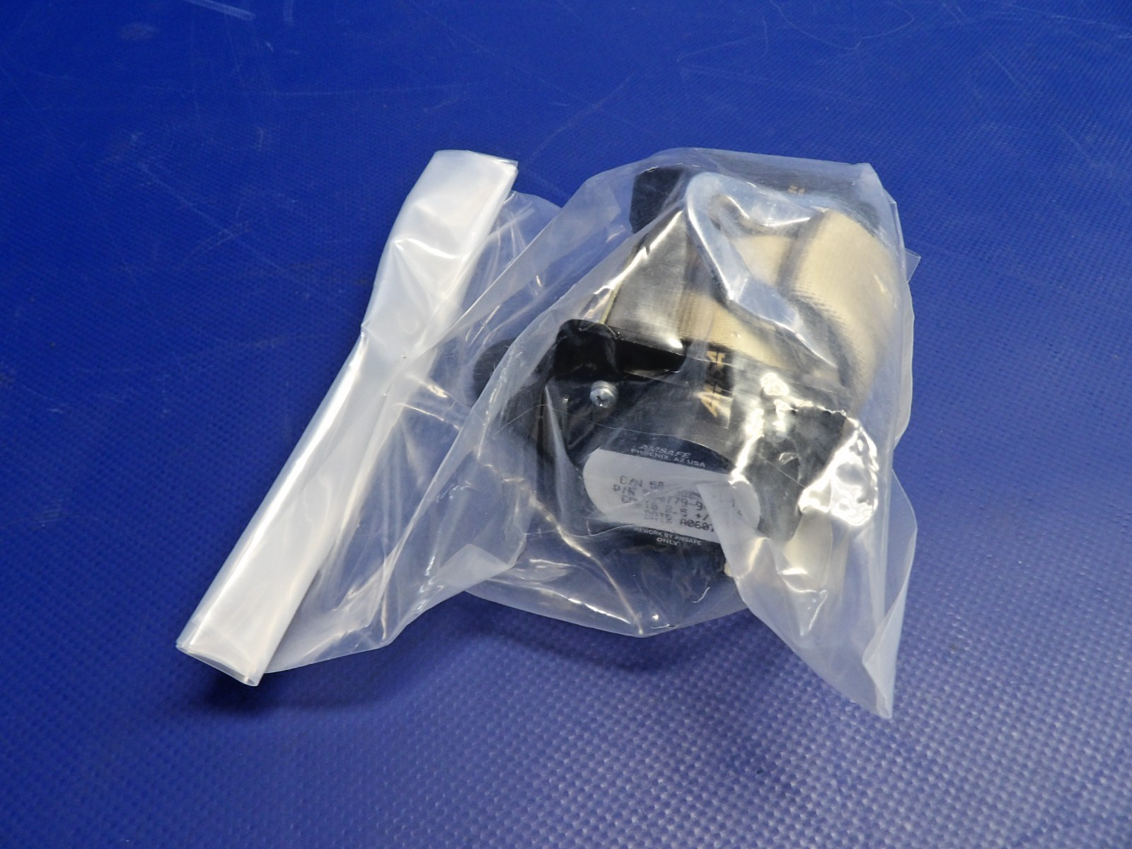 Am Safe Inertia Reel & Shoulder Harness NOS w/8130 P/N 500779-9-0624 (0326-1242)0