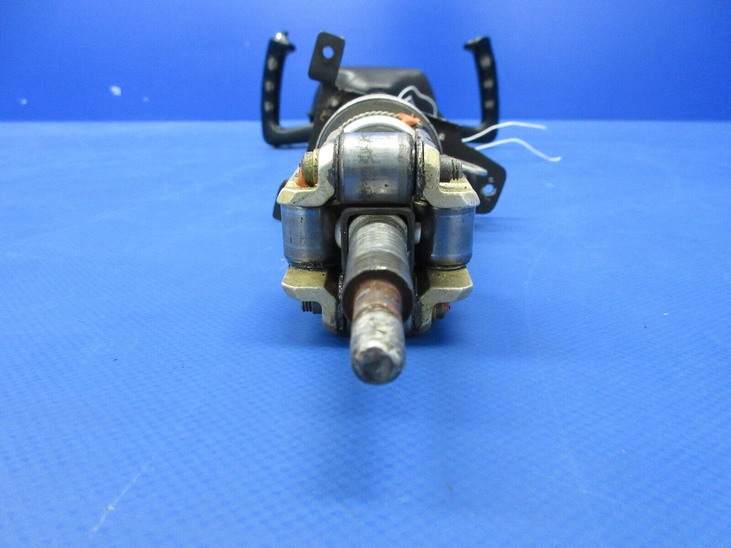 Cessna 177 / 177B Cardinal Control Wheel Assy RH P/N 1767078-2 (0824-2160)