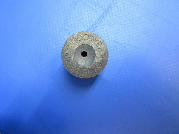 Goodyear Brake Lining P/N 9511264 LOT OF 3 NOS (1023-817)