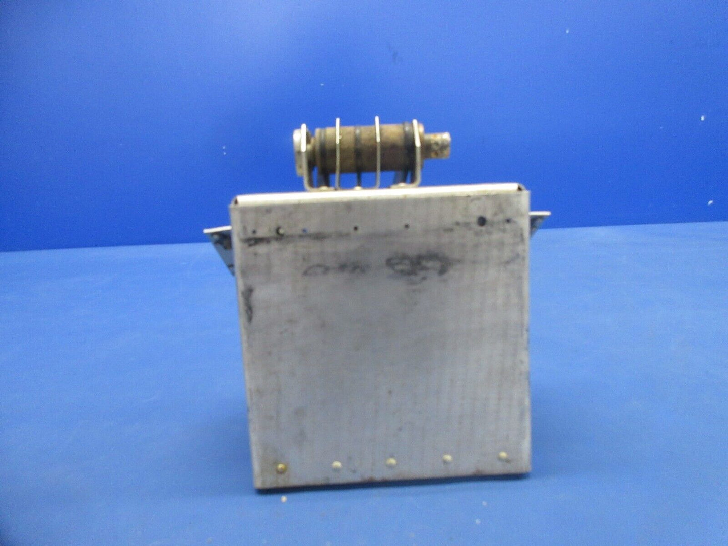 Beech C23 Sundowner Engine Quadrant Controls P/N 169-940017-5 (0724-938)