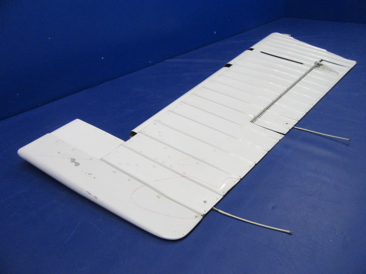 Cessna 172 / 172RG RH Elevator w/ Tab P/N 2432000-202 (0326-09)11