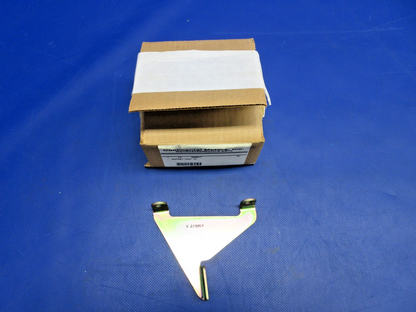 Continental Propeller Control Cable Support P/N 658017 NOS (0326-964)1