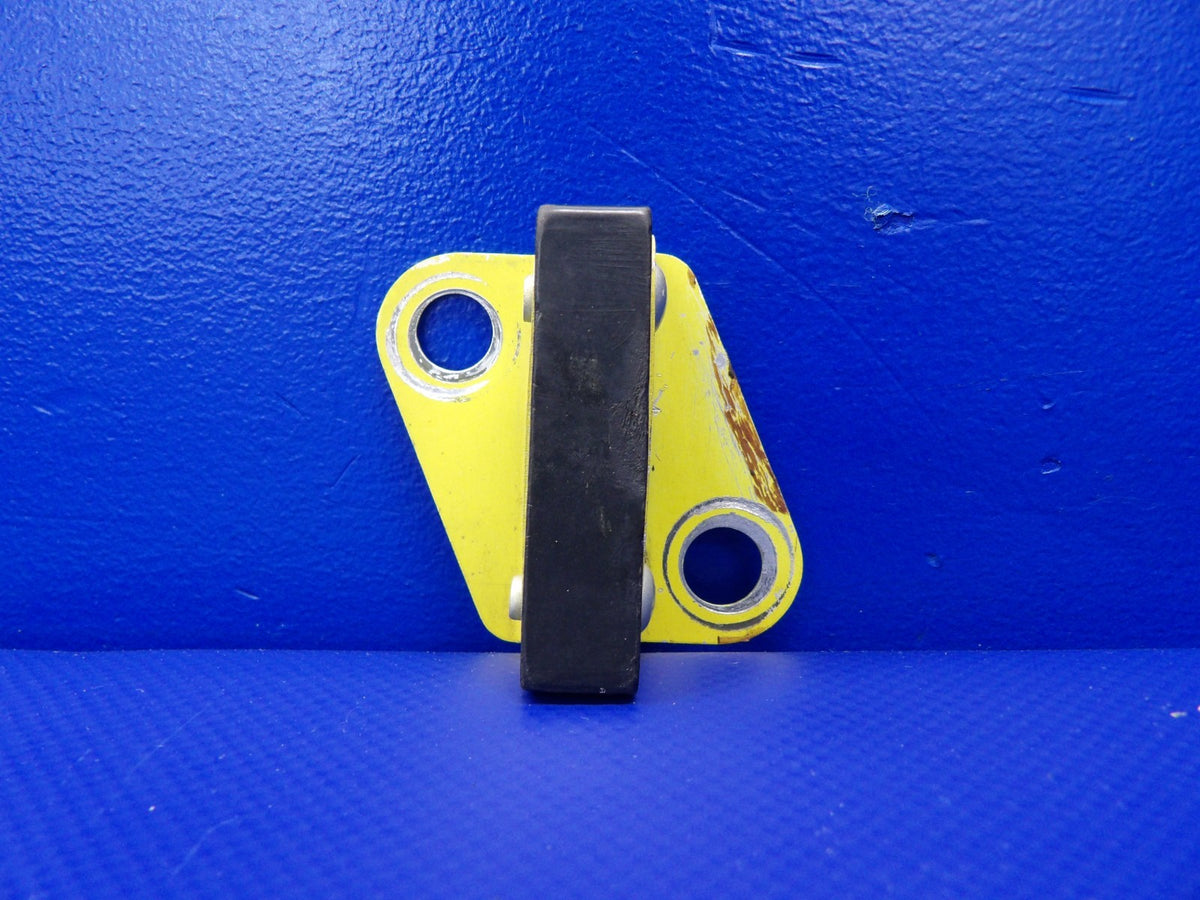 Piper PA-24-250 Comanche Rear Seat Support P/N 20593-00 (0526-1220)0