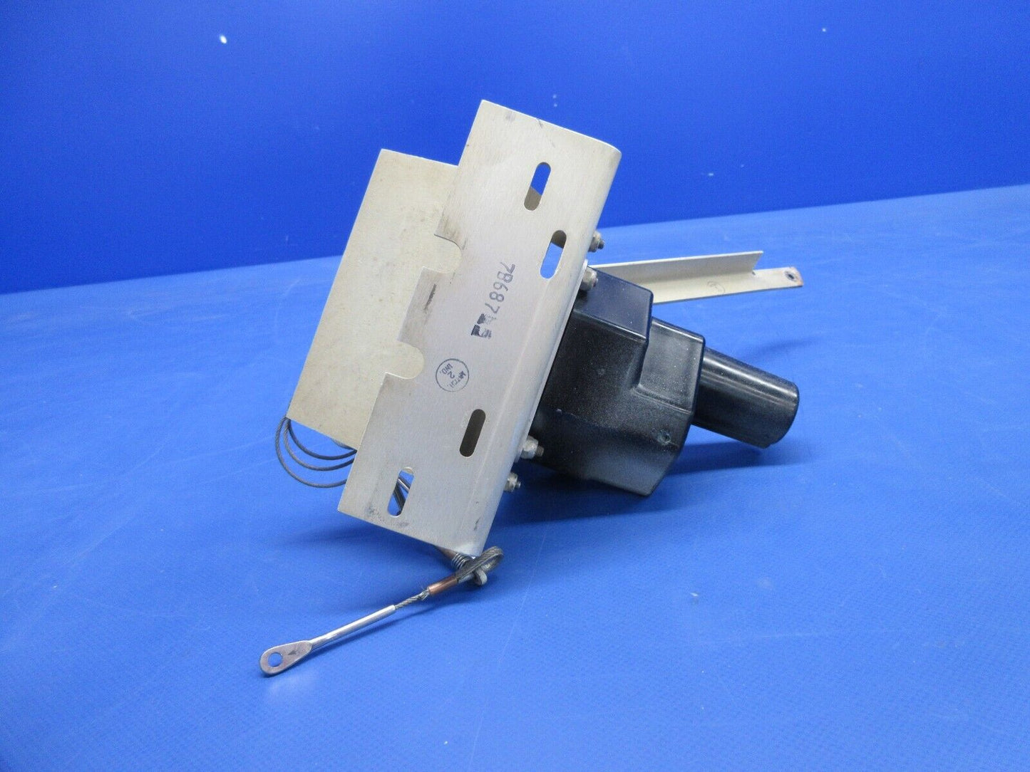 Bellanca 17-31A EDO-Aire Mitchell Roll Servo & Brackets 1C363-1-233R (0924-821)