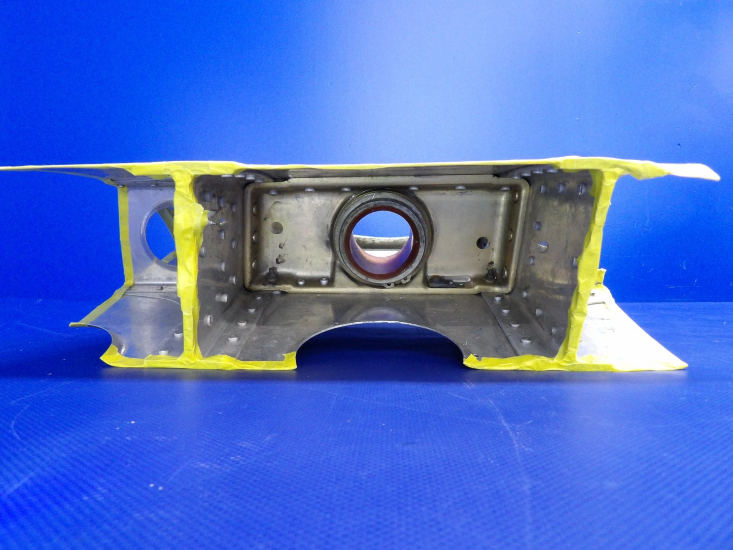 Cessna 177 OTBD RH Main Gear Fitting 1712162-2 P/N 1712162-2 (0626-1494)0