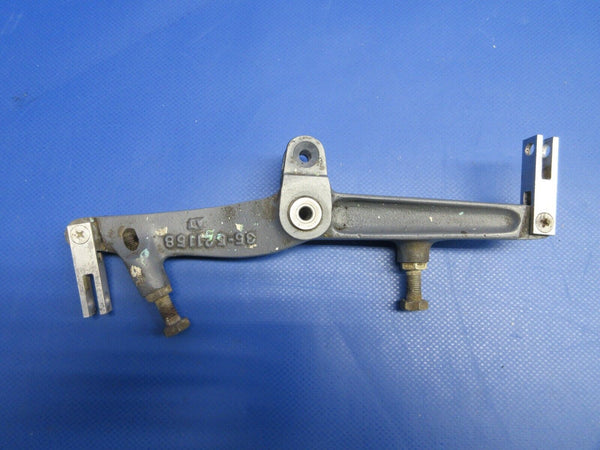 Beech 95 / D95A Travel Air Aileron Bellcrank LH P/N 35-521158-2 (0524-1089)