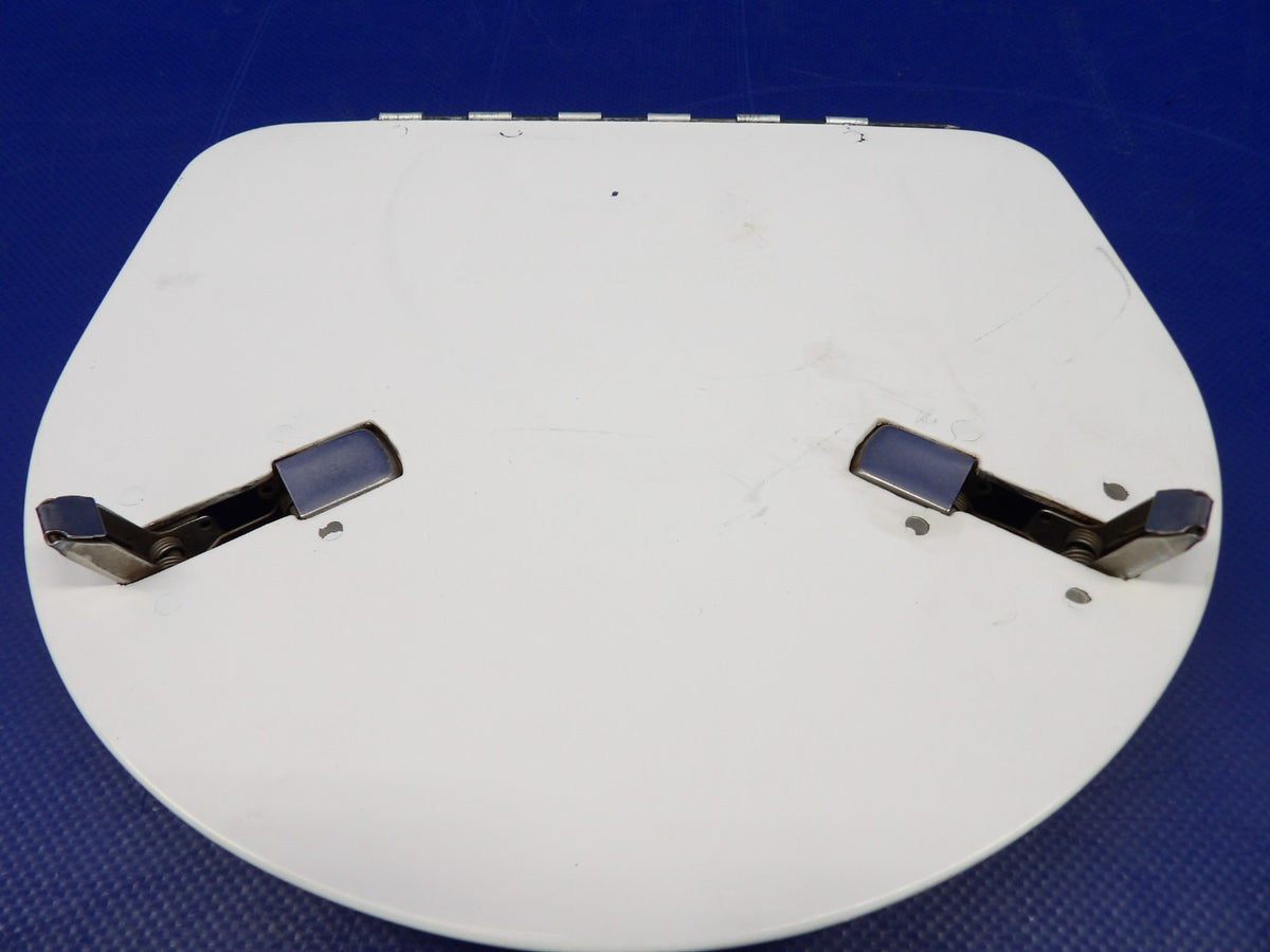 Cirrus SR22 Oil Filler Door P/N 20175-001 (0926-1211)1