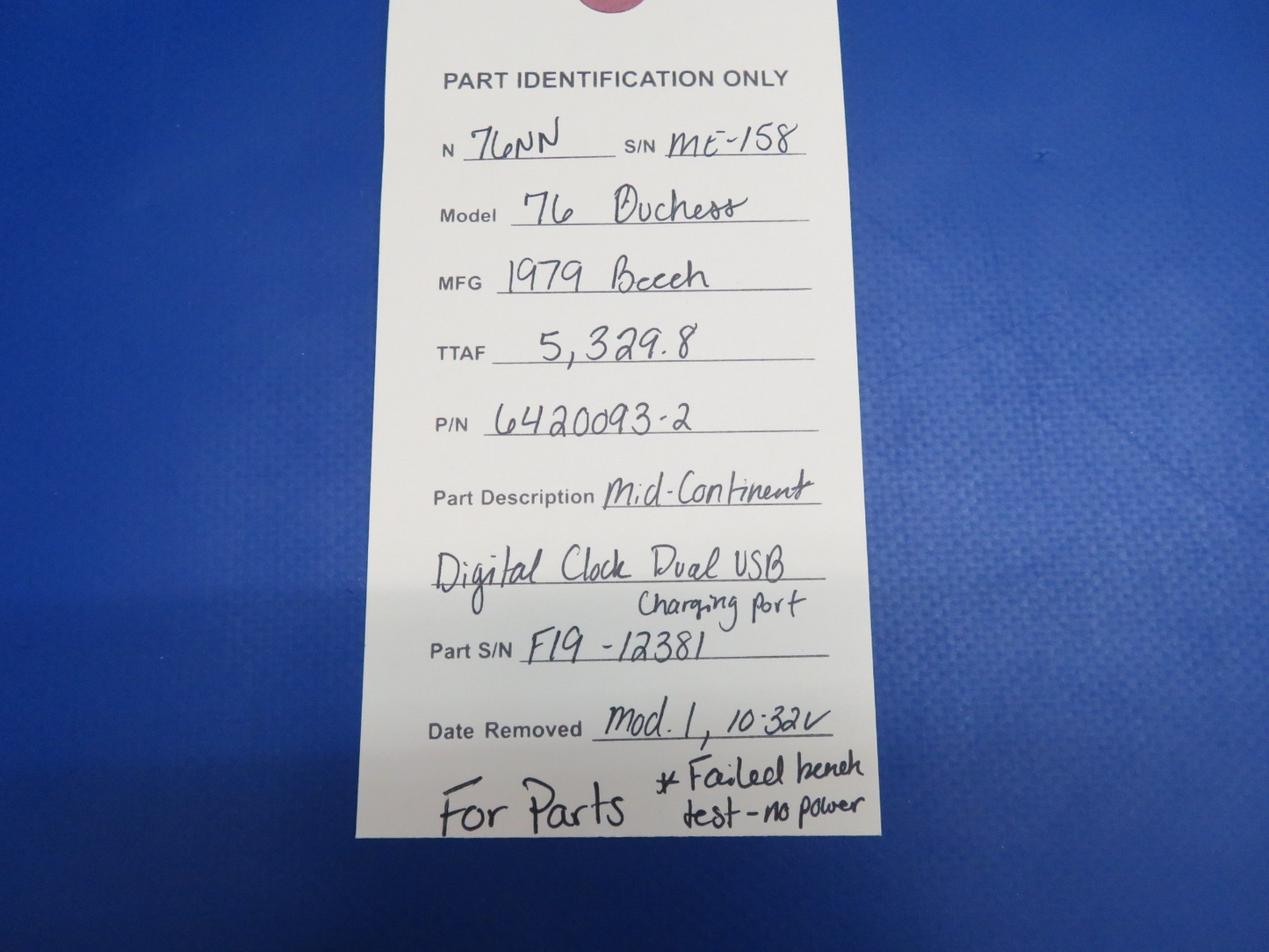 Mid-Cont. MD93H Digital Clock/USB Charge 10-32V 6420093-2 FOR PARTS (0226-1767)7