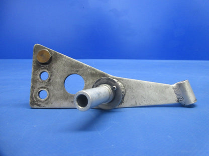 Continental TSIO-520 Turbo Rear Upper Support with Shaft 1250818-14 (1124-746)2