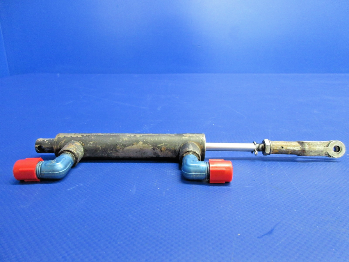 Mooney M20 / M20E Paramount Brake Master Cylinder P/N VI-15-625 (0826-888)3