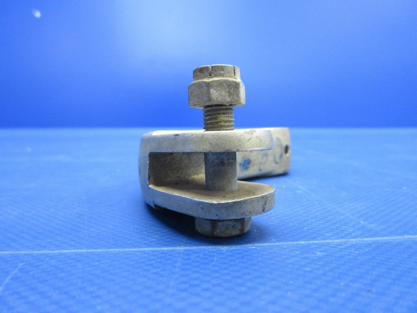 Cessna 310 Torque Tube Bellcrank P/N 5045203-2 (0324-1254)