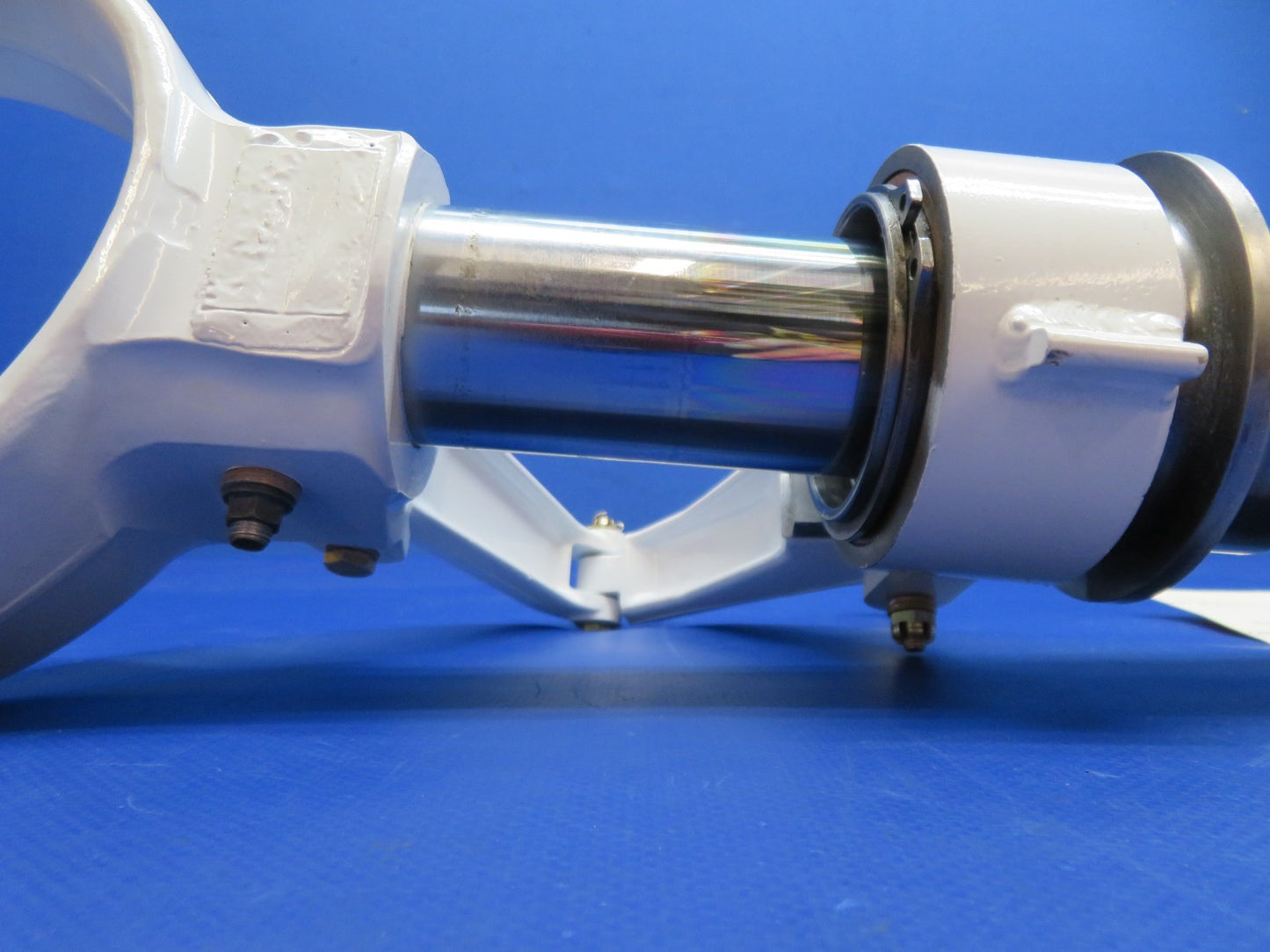 Cessna 172RG NG Shock Strut w/ Squat Switch P/N 2443006-201 REBUILT (0726-105)17