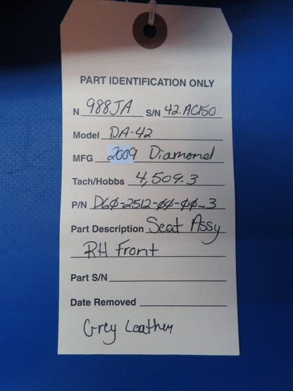 Diamond DA-42 RH Front Seat Assy P/N D60-2512-00-00_3 (0623-428)