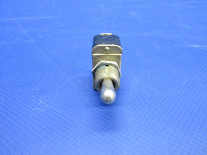 Globe GC-1B Swift Assorted Switches / Rheostats LOT (0326-796)15