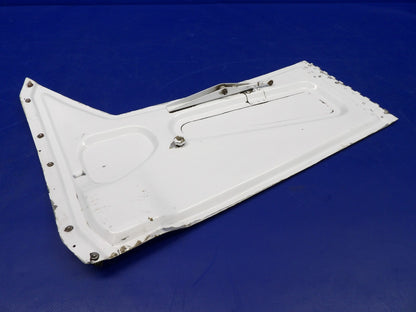 Repaired Cessna 421 Right Outboard Landing Gear Door P/N 5027000-4 (0626-2055)10