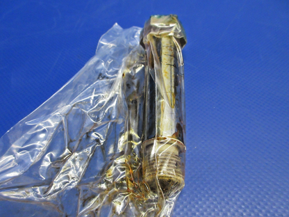 Beech King Air Bolt w/8130 P/N 101-810146-1 NOS (0426-778)11