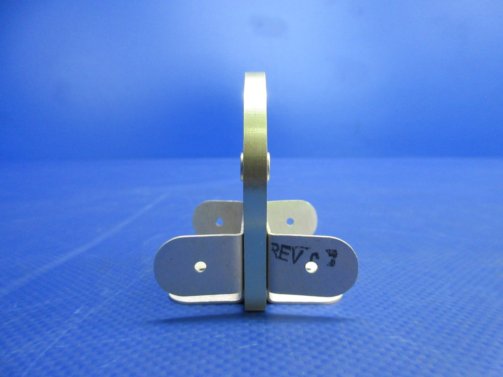 Cirrus SR20 / SR22 Rudder Hinge P/N 20365-952 NOS (0426-707)6