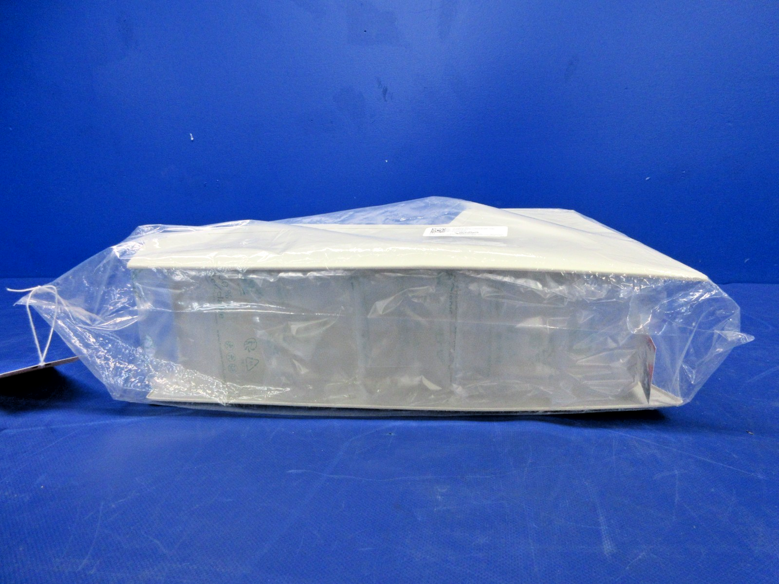 Cessna 172 E thru 172 M Console w/o Rudder Trim 28-0500233-80A NOS (0726-892)6