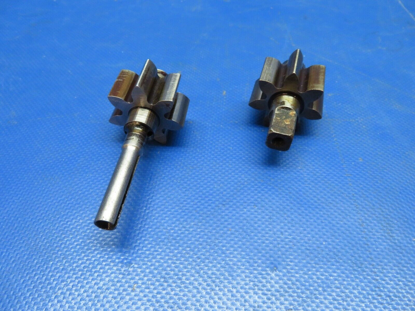 Continental GO-300-A Oil Pump Drive Gears P/N 626088, 626087 (0824-872)