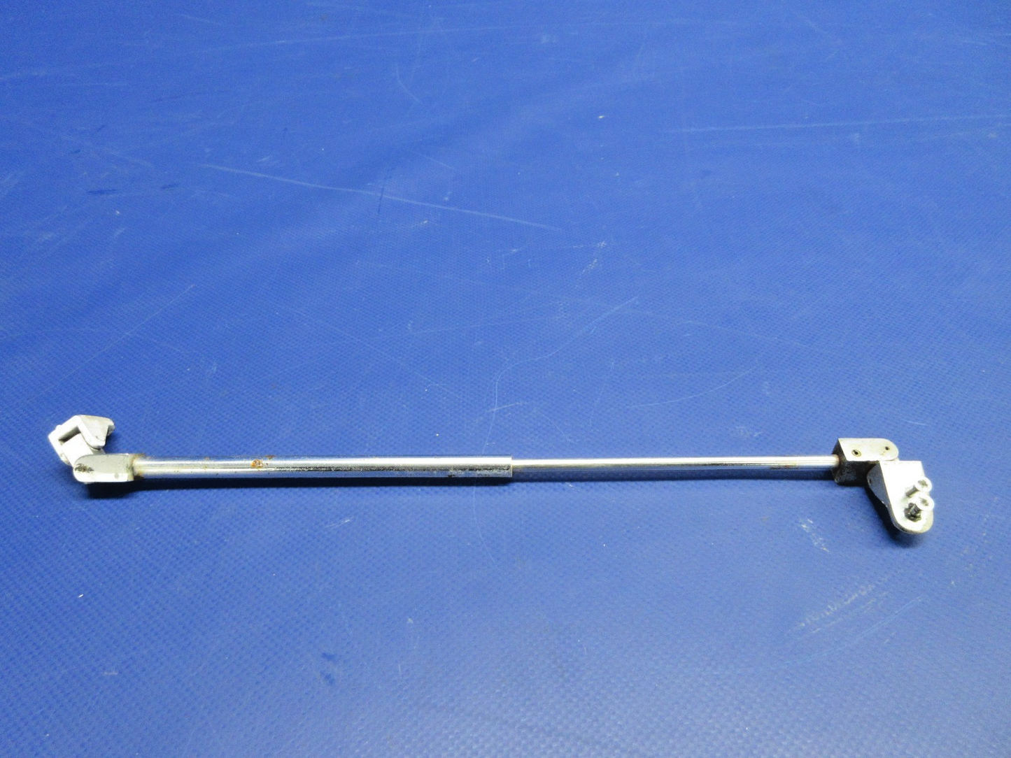 Cessna 310 / 310I Foul Weather Window Telescopic Holder P/N 0811735-1 (0326-877)2