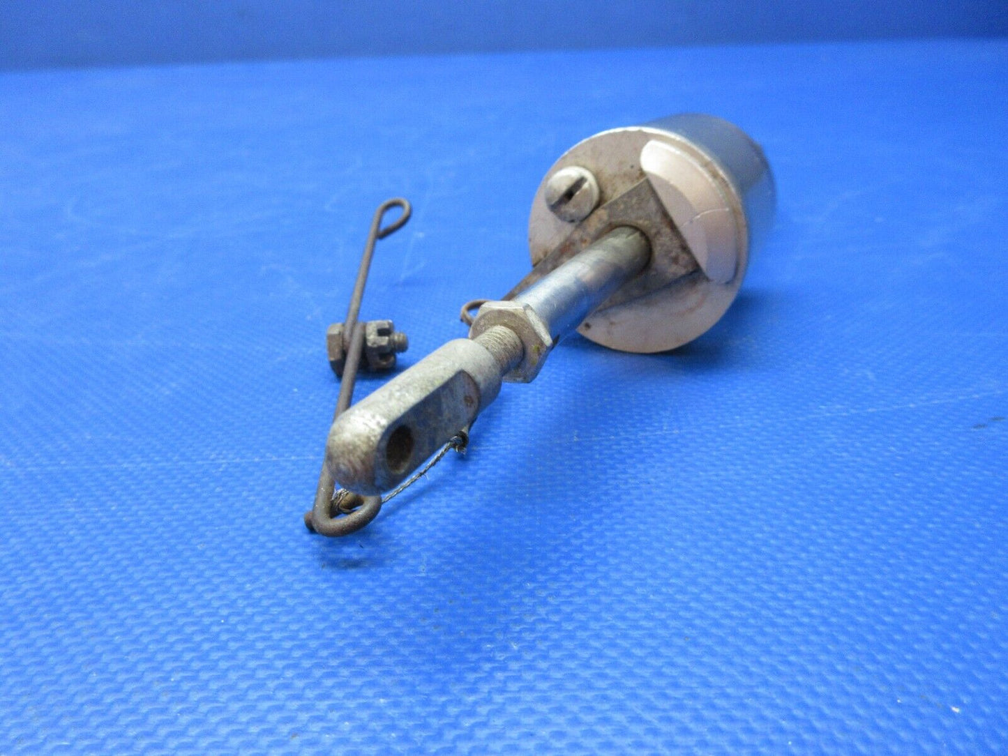Early Beech Brake Master Cylinder P/N 169-380006 LOT OF 2 CORE (0924-1454)