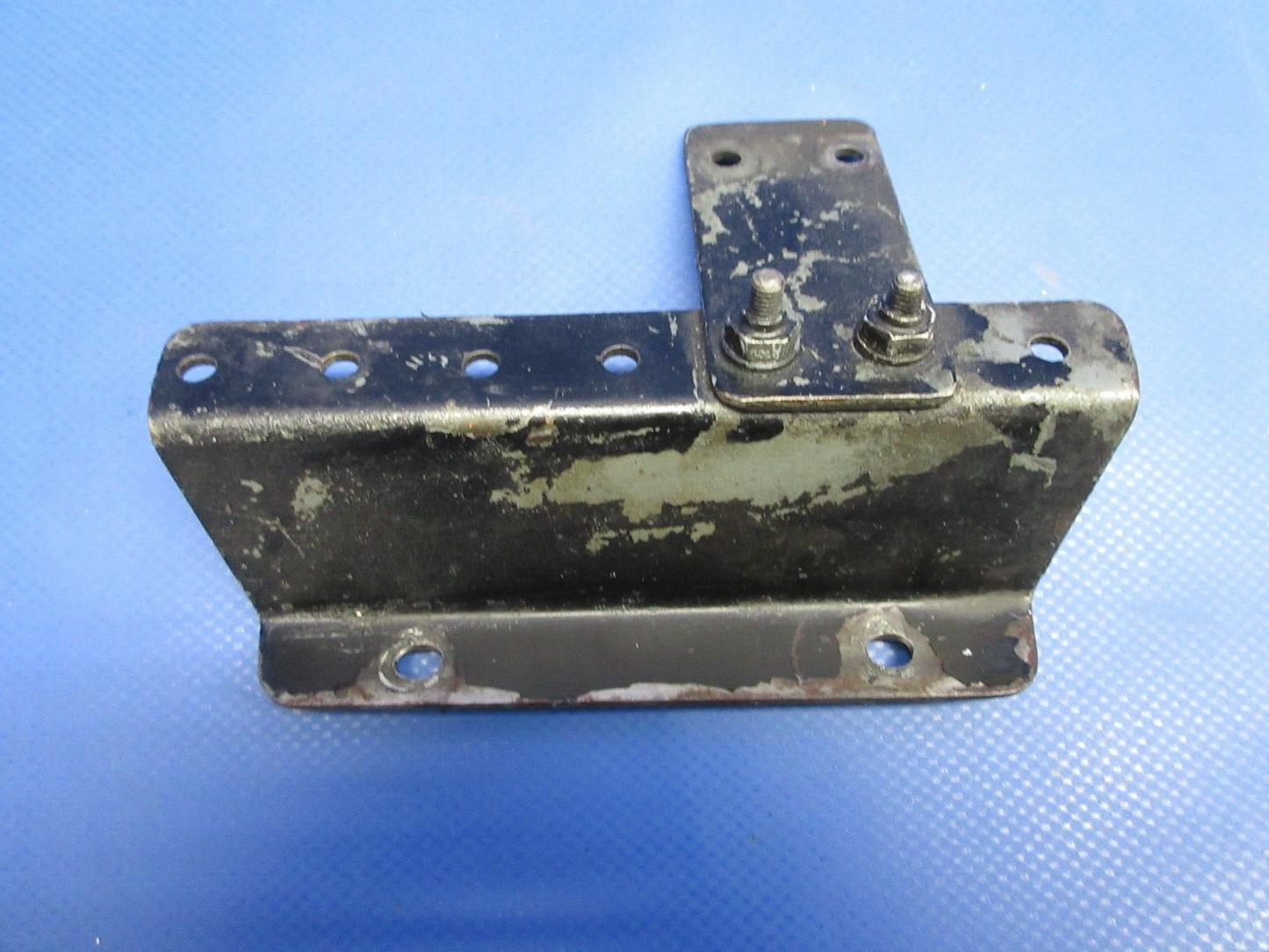 Beech 95 / D95A Travel Air LH Engine Control Bracket P/N 95-940017-1 (0624-965)6