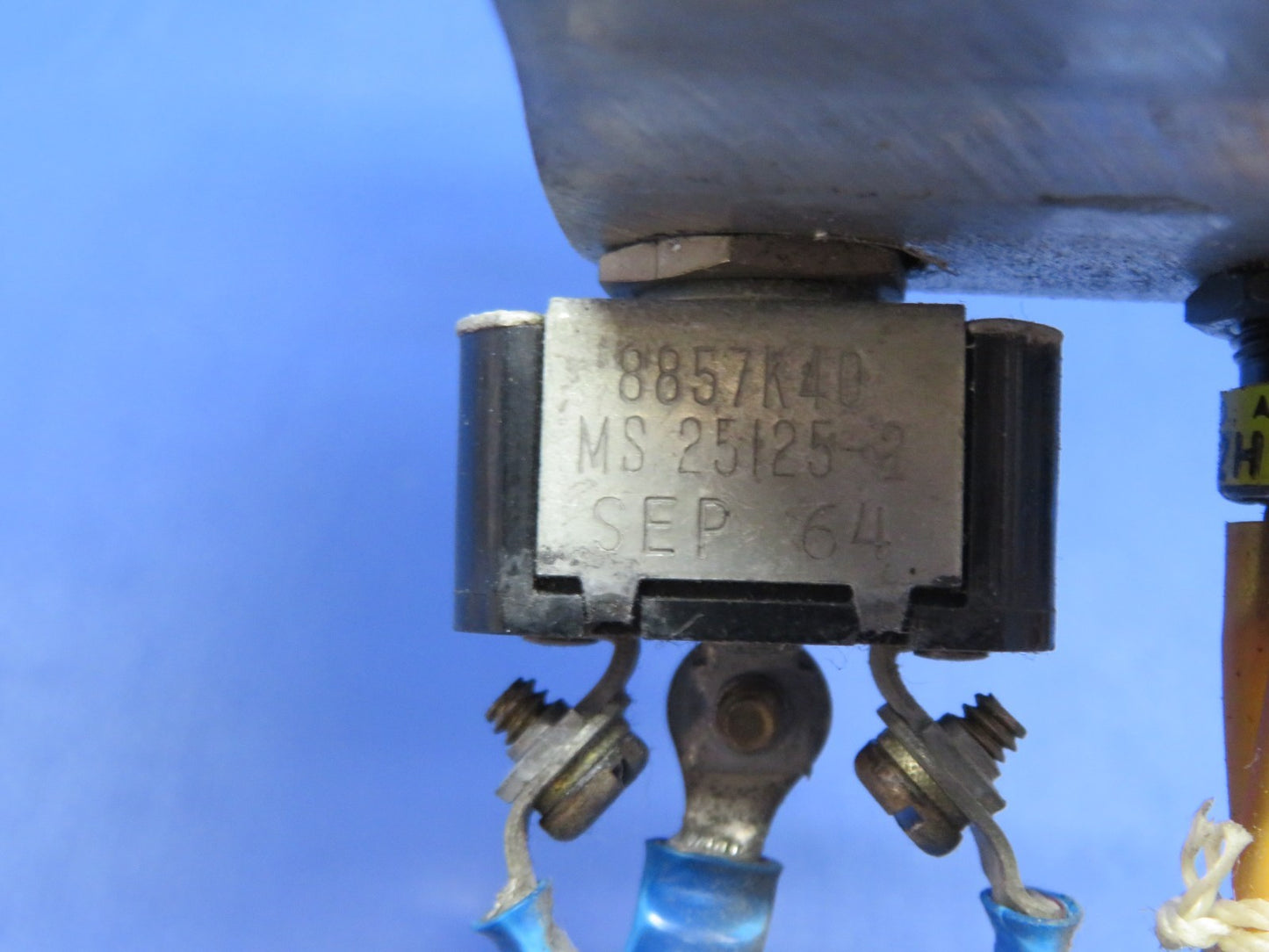 47031554