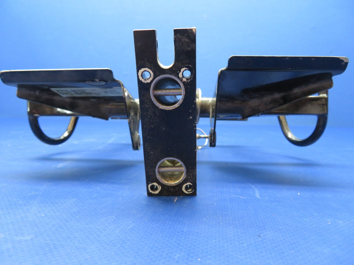 Diamond DA-40 LH Rudder Pedals P/N 22-2723-00-00 (0826-1224)15