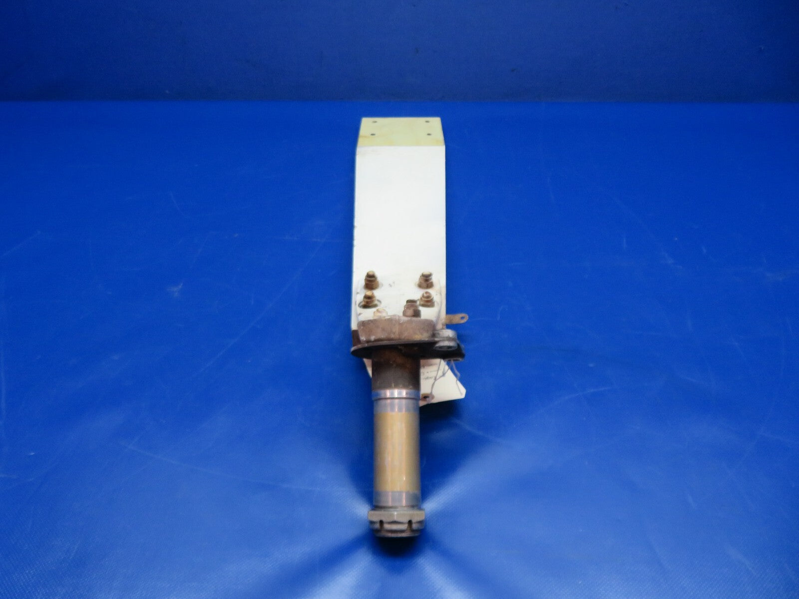 Grumman Yankee Trainer AA-1B RH Main Gear Strut w/Axle P/N 701055-1 (0124-298)13