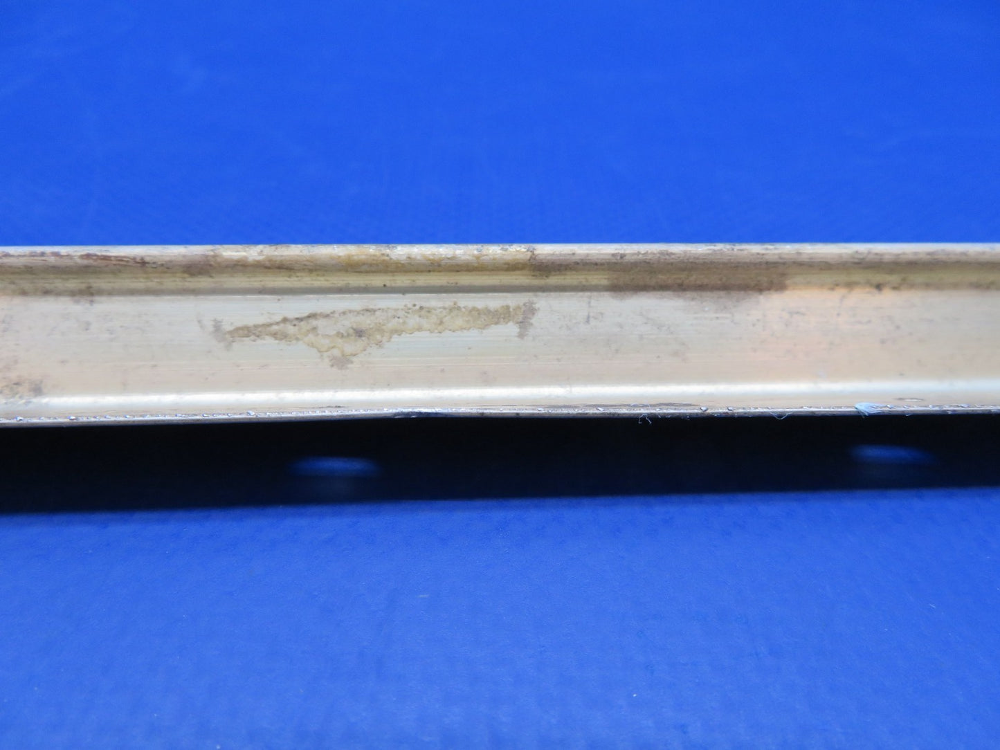 Cessna Fuselage Bulkhead Reinforcement Angle RH P/N 0513000-9 NOS (0625-1217)7