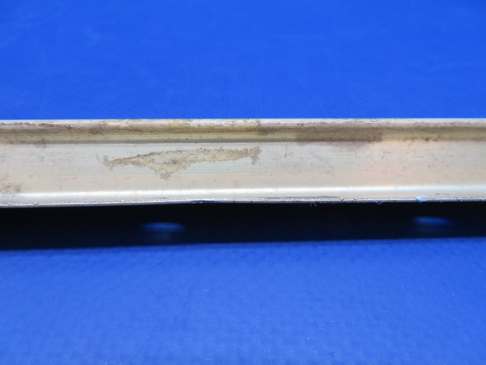 Cessna Fuselage Bulkhead Reinforcement Angle RH P/N 0513000-9 NOS (0625-1217)7