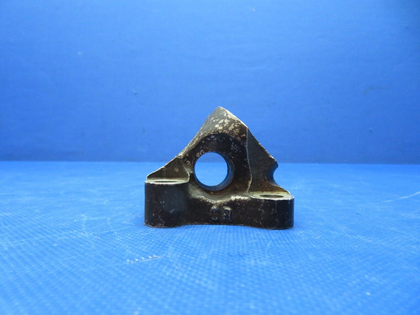 Continental 470 Series Left Rear Engine Mount P/N 539914 (0524-108)