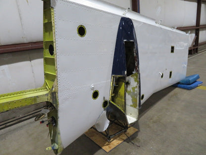 1960 Piper PA-23-250 Aztec RH Wing P/N 16170-01 (0324-95)