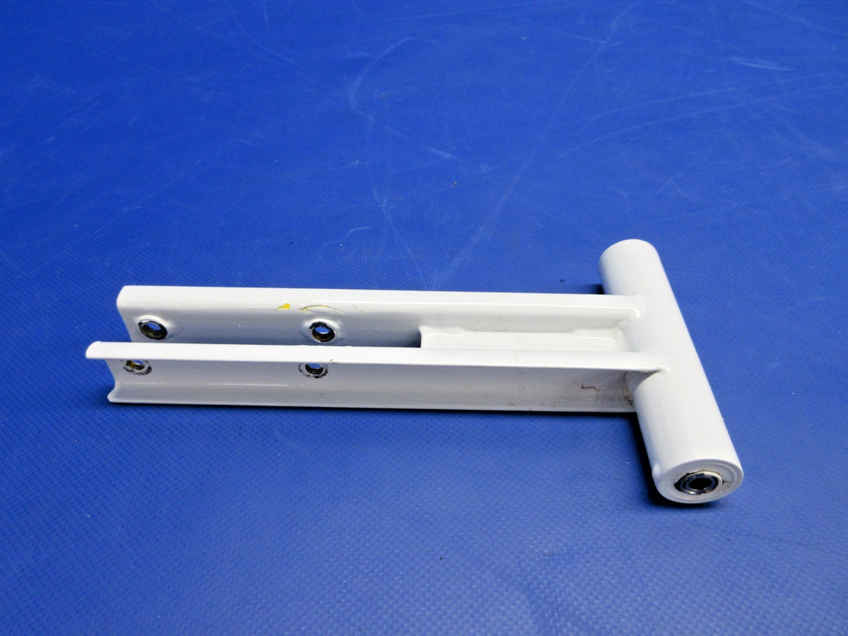 Air Tractor AT-301 Elevator Idler Control Bellcrank (0826-858)2