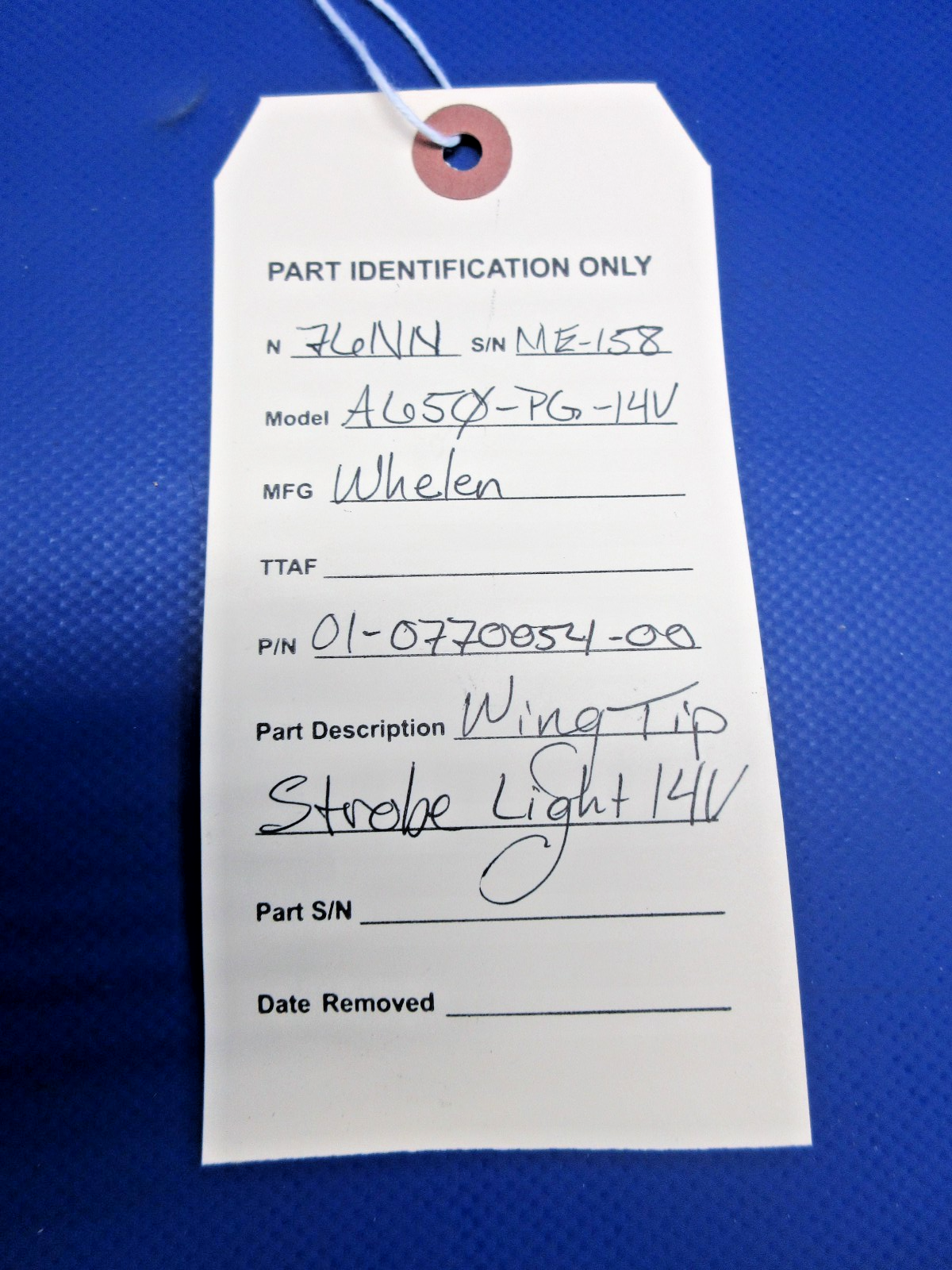 Beech Whelen A650-PG-14V Wing Tip Strobe Light 14V P/N 01-0770054-00 (0526-845)9