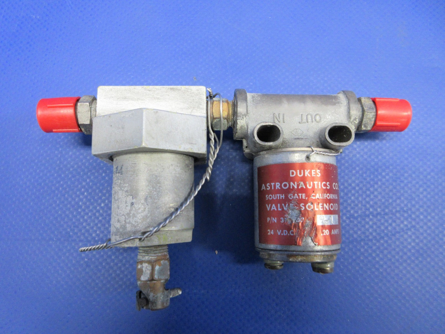 Beech D95A Travel Air Dukes Solenoid Valve 24V P/N 3153-00-1 TESTED (0326-792)1